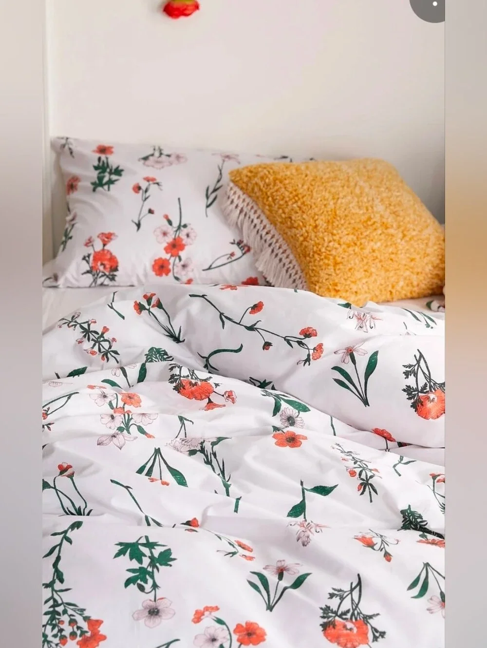 Urban Outfitters Georgina Stems Duvet Set- TWIN SIZE